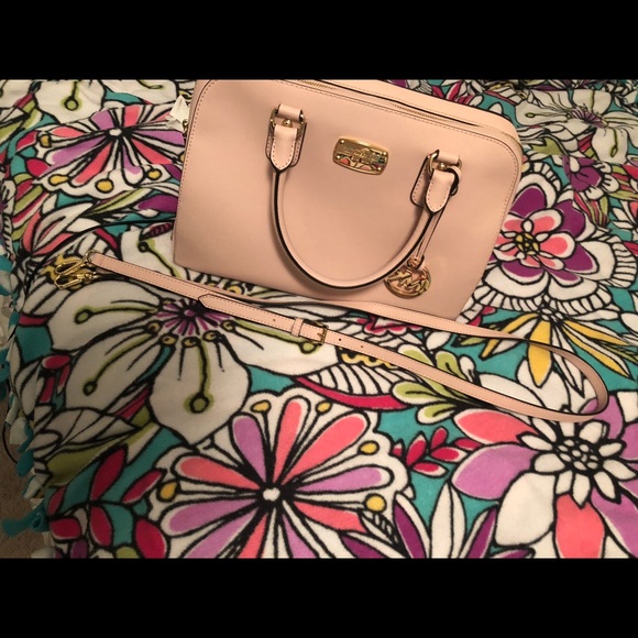 Michael Kors Handbag - Picture 8 of 8